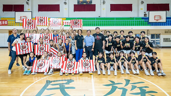 高知中央高校 × 登峰造極バスケットボール大会